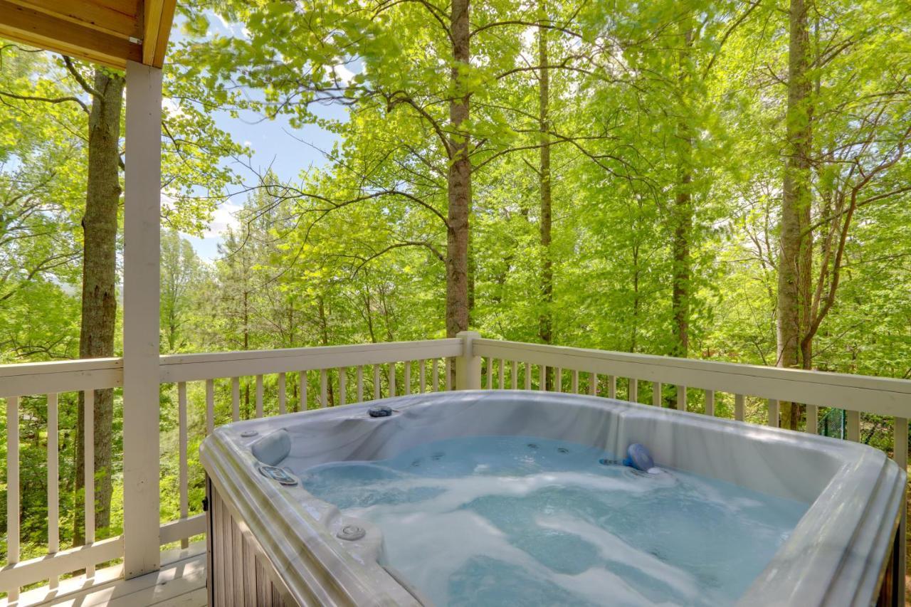 Vila Blue Ridge Getaway With Hot Tub And Seasonal View! Exteriér fotografie